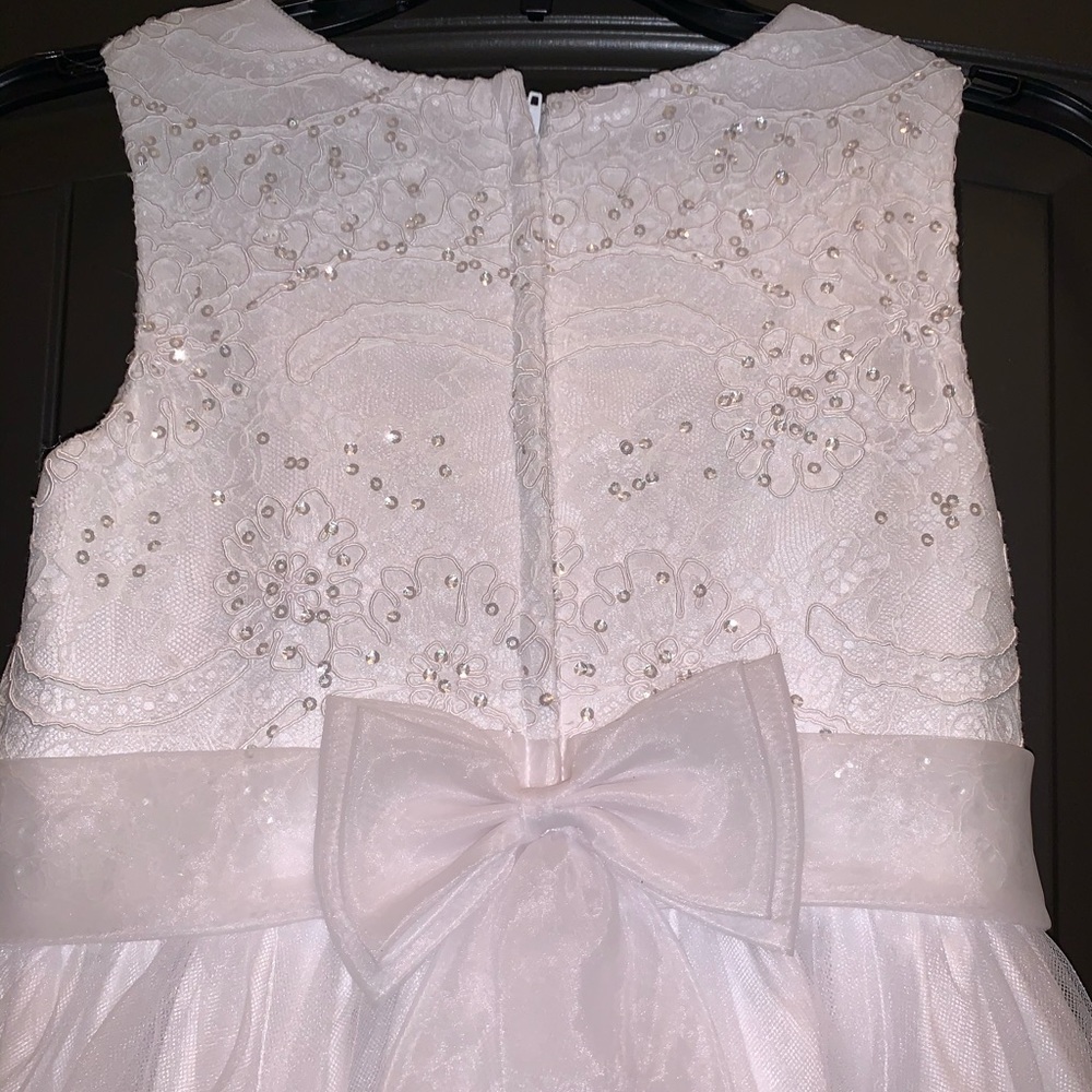 White flower girl dress